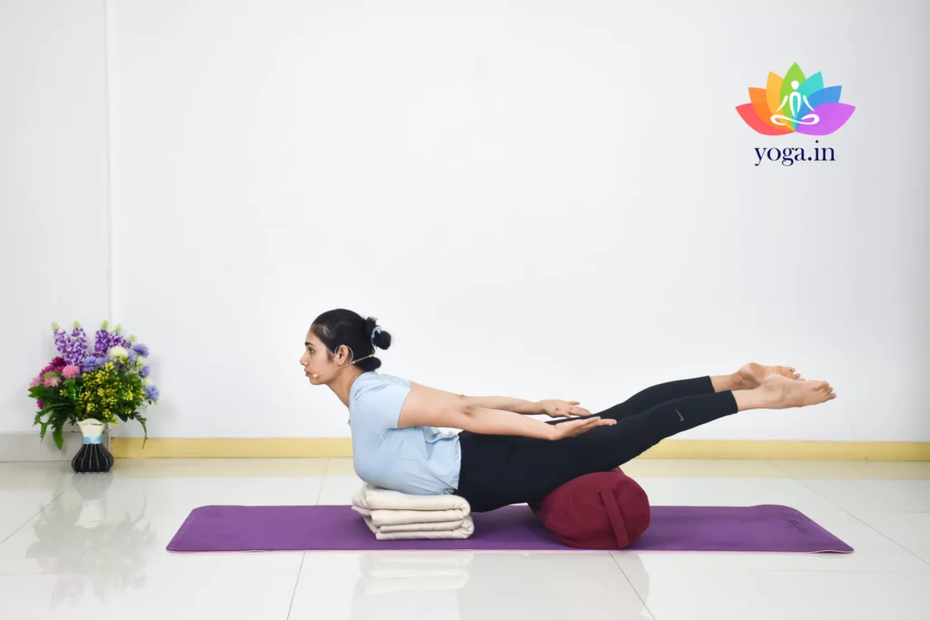 Shalabhasana (2)