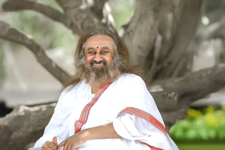 A Heartfelt Tribute to Gurudev Sri Sri Ravi Shankar on His Birthday